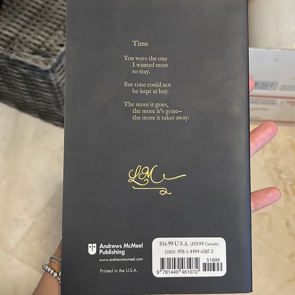 Lullabies by Lang Leav book - Picture 2 of 4